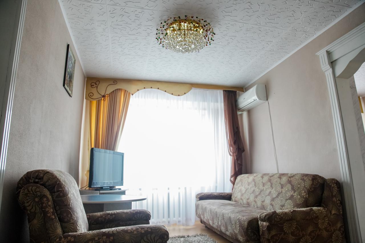 Sary Arka Hotel Pavlodar Esterno foto